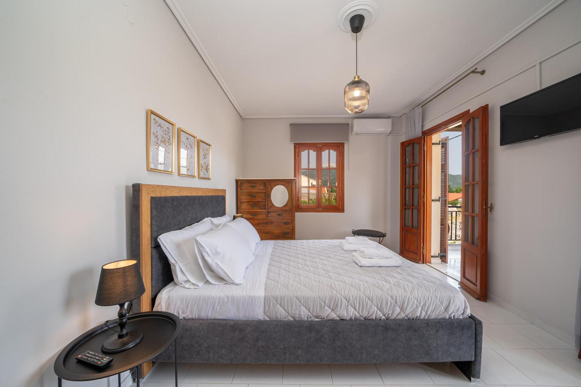Mary'S Studios & Apartment Sami  Zimmer foto